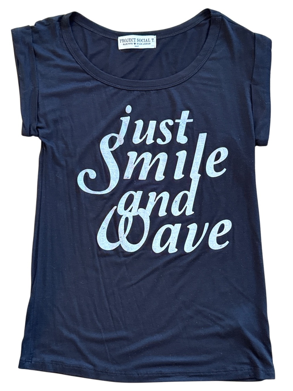 JUST SMILE AND WAVE BLACK TEE- NWT-Sz S